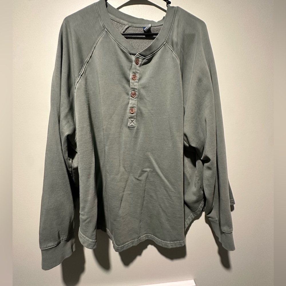 Old Navy crewneck sweatshirt, size XXL